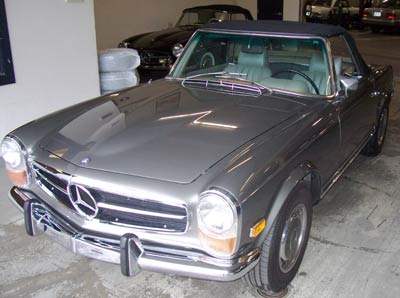 This beautiful Mercedes-Benz 280SL (113 chassis) in anthracite gray was in for routine oil service and full chassis lube.